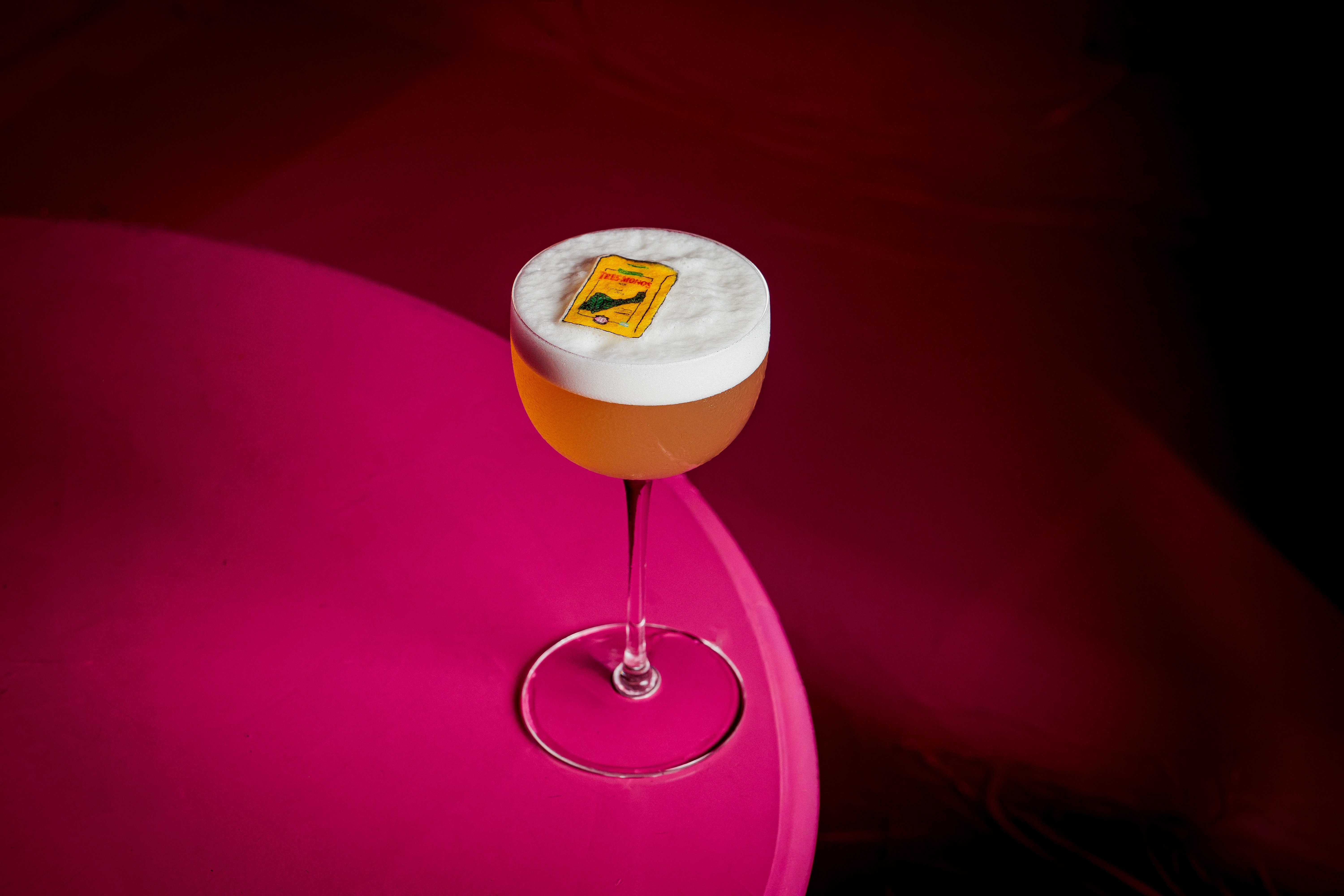 Tres Monos Bar